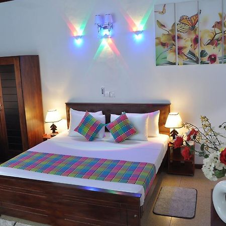 Guest Ryan Hotel Katunayaka Екстериор снимка
