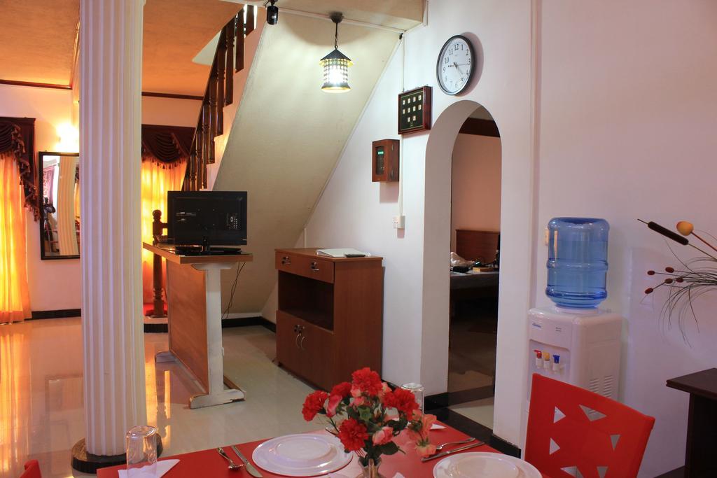 Guest Ryan Hotel Katunayaka Екстериор снимка