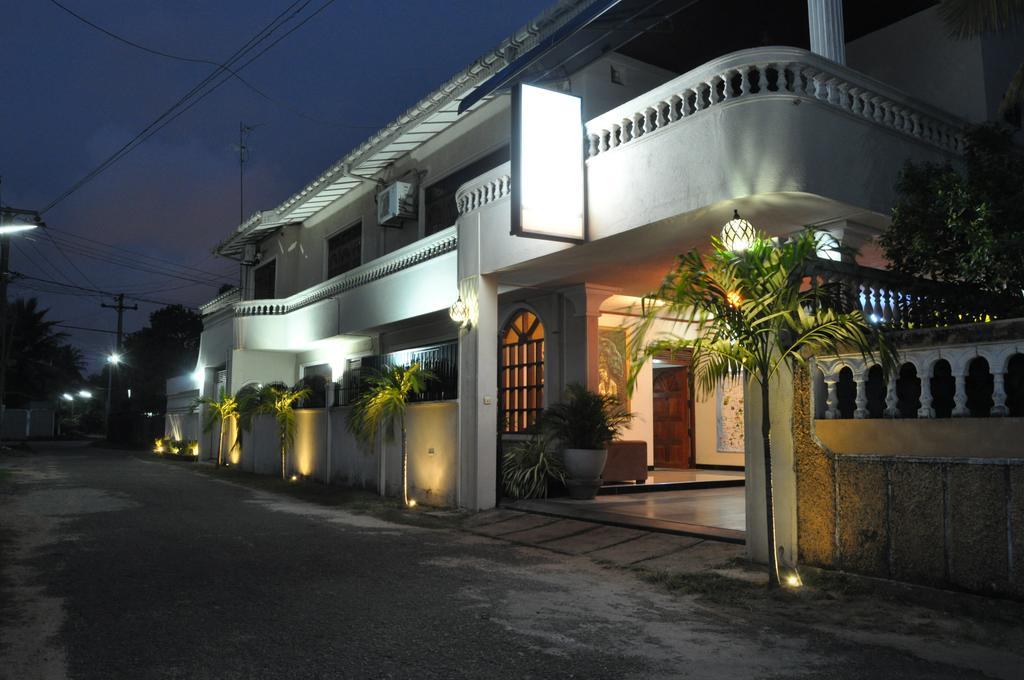 Guest Ryan Hotel Katunayaka Екстериор снимка