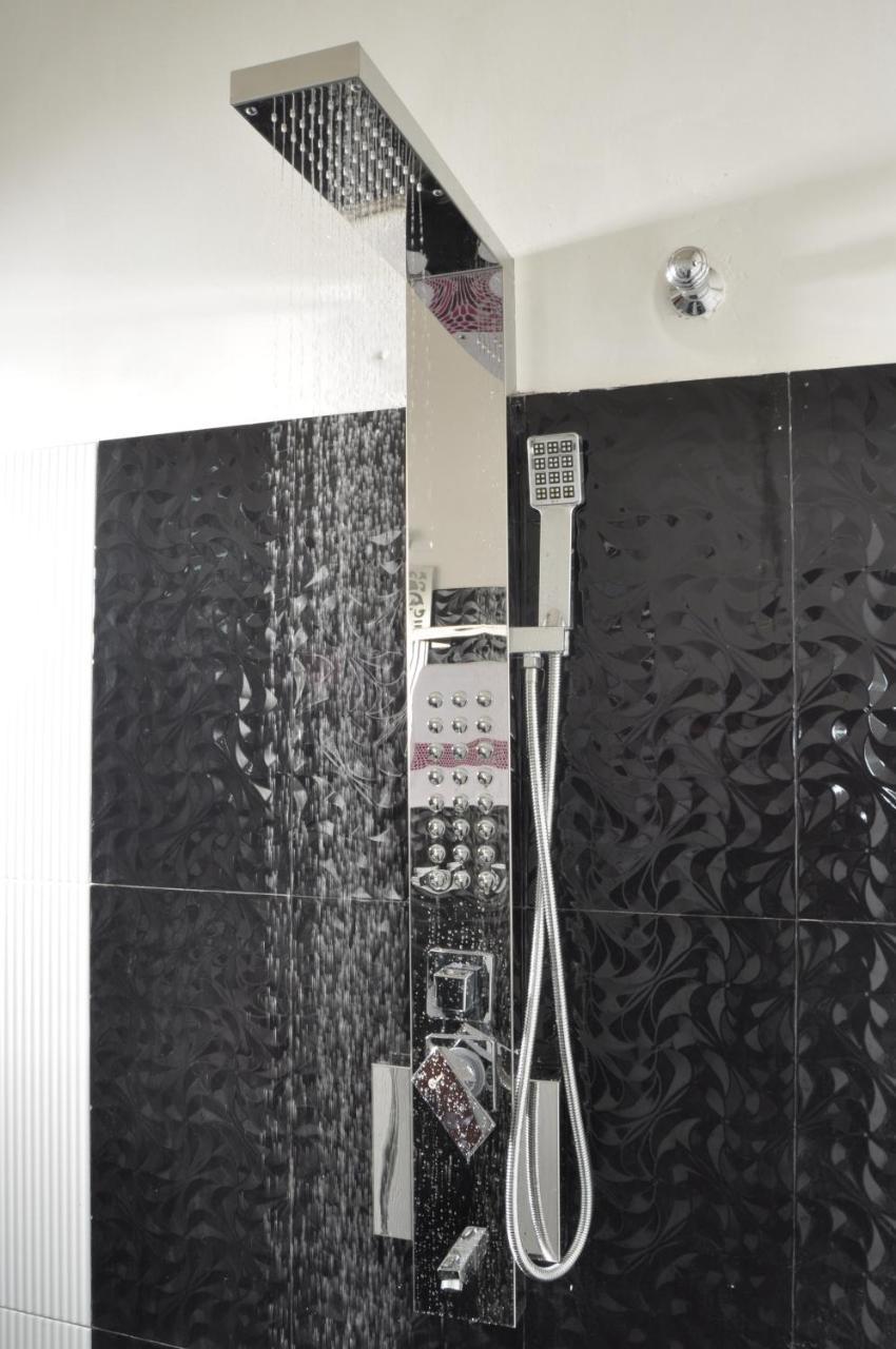 Guest Ryan Hotel Katunayaka Екстериор снимка